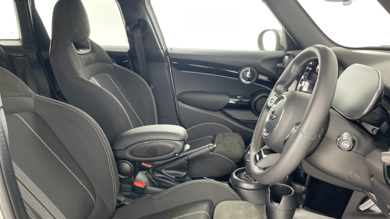 MINI Hatchback 1.5 Cooper Sport 5dr Auto Petrol Hatchback
